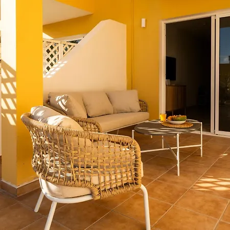 Casa Mejillon, * Коста Калма